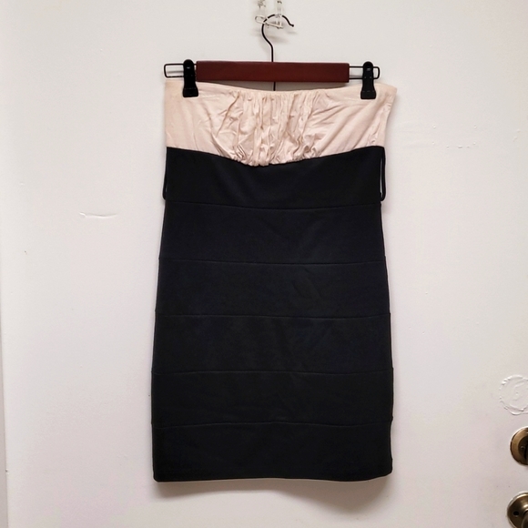 5/$25 Tube top size M black and white/cream dress Pre-owned - Picture 4 of 8